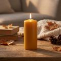 Bougie cylindrique en cire naturelle jaune miel PURE 13 x 6 cm | Floristik24.fr