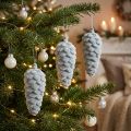 Pommes de pin artificielles gris floqué 11,5 cm - Lot de 6 | Floristik24.fr