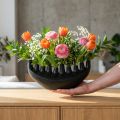 Vase en céramique noir mat en forme de bateau avec ouvertures - Hauteur 15 cm | Floristik24.fr