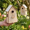 Maisonnettes décoratives à suspendre en bois blanc et naturel 14,5 cm, lot de 2 | Floristik24.fr
