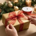 Ruban de Noël avec filet étoiles rouge et or 25 mm 18 m | Floristik24.fr