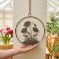 Décoration murale ronde en métal fleurs rosé vintage Ø30,5 cm | Floristik24.fr