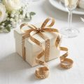 Ruban cadeau à motifs cœurs dorés et bruns 10 mm x 100 m | Floristik24.fr