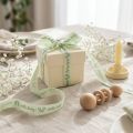 Ruban décoratif Hello Baby vert pastel 25 mm x 16 m | Floristik24.fr