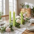 Bougies chandelier vert lime teintées dans la masse 34x240mm - Lot de 4 | Floristik24.fr