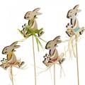 Floristik24 Lapin de Pâques avec fleur, décoration de lapin pour Pâques, lapin sur un bâton, printemps, bouchon de fleur de décoration en bois 12pcs
