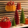 Sapins Miniatures Artificiels avec Pied en Bois 16 cm, Lot de 6, Multicolore | Floristik24.fr