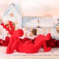 Duo de figurines rennes allongés rouges 24 cm en plastique floqué | Floristik24.fr
