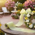 Ruban moiré pour couronne, vert clair bordé d'or, 175 mm x 25 m, décoration de haute qualité pour l'art floral | Floristik24.fr